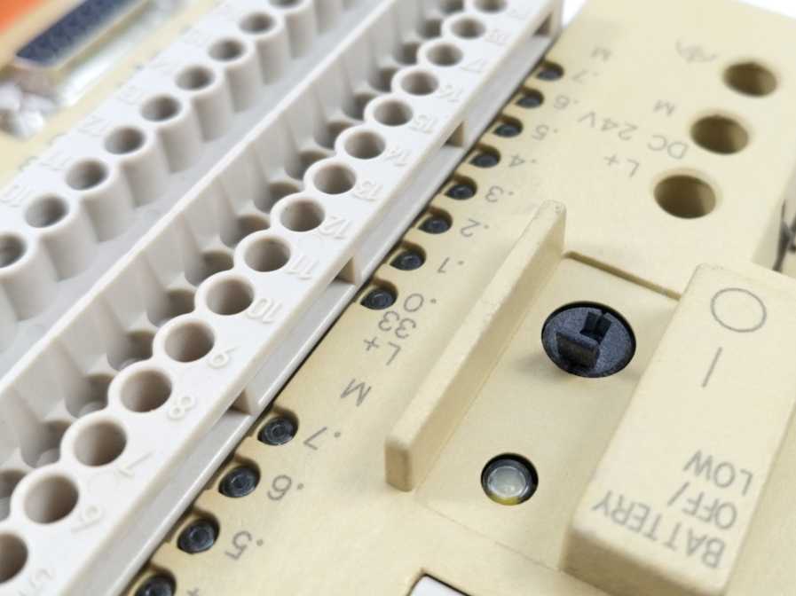 Siemens 6ES5095-8MA04 Simatic S5-95U Compact Unit DC24 V