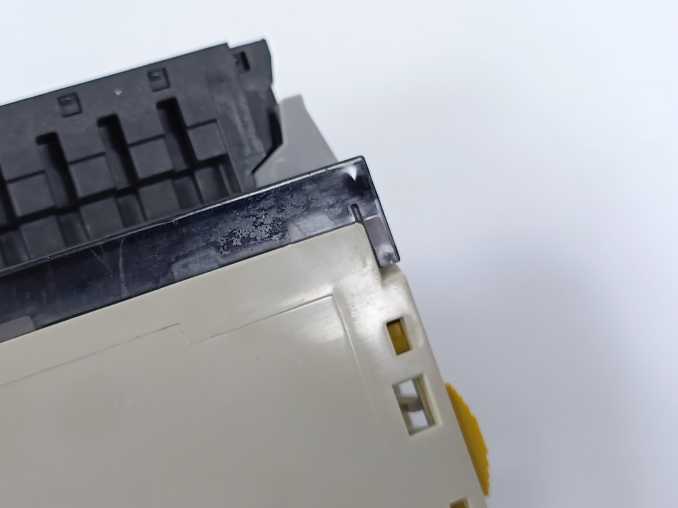 OMRON CJ1W-OC211 (SL) Output Unit 250 VAC/24 VDC