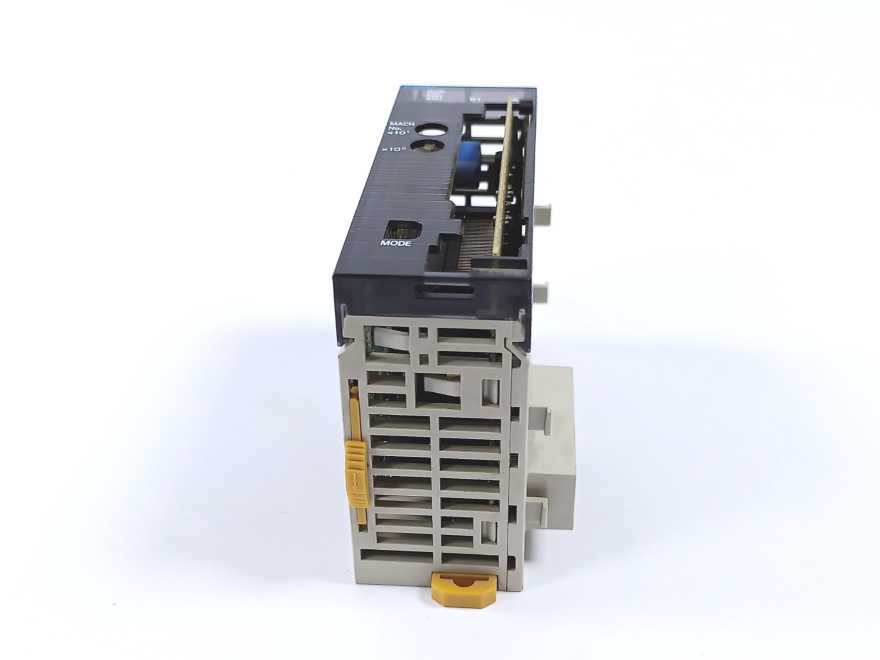 OMRON CJ1W-DA041 Analog Output Unit