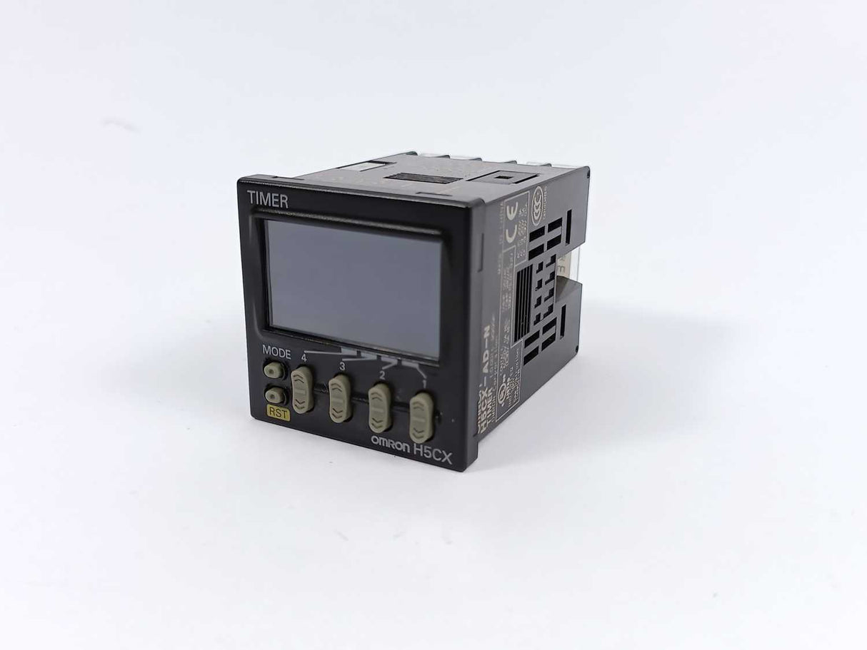 OMRON H5CX-AD-N Timer Relay