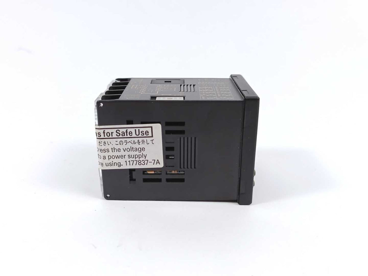 OMRON H5CX-AD-N Timer Relay