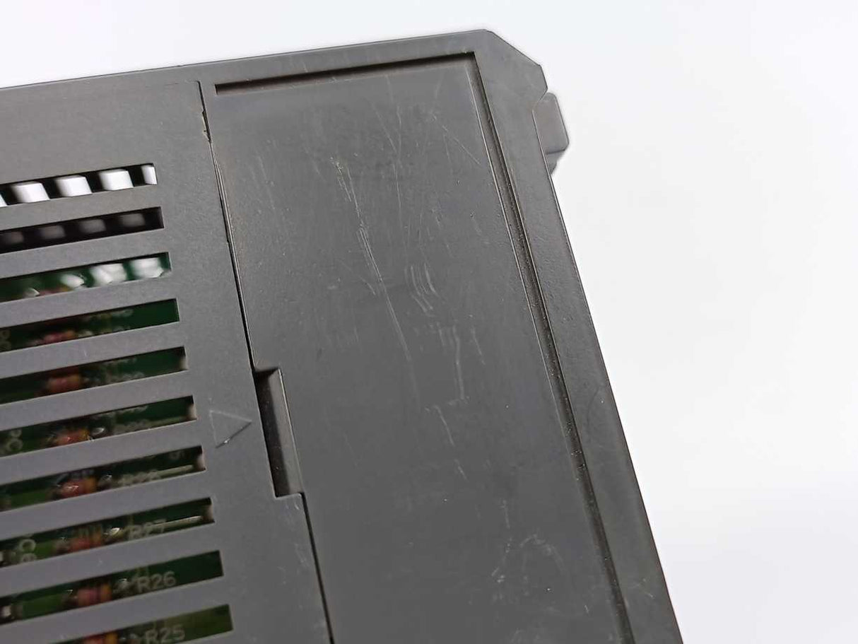 Idec PF3S-T16S Output Programmable Controller