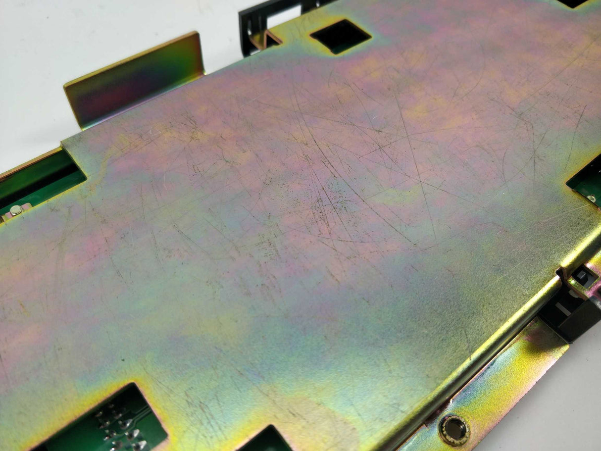 OMRON C200HW-BC051 Base Unit Backplane