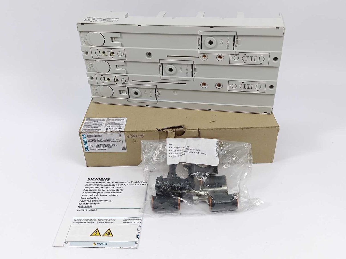 Siemens 8US1213-4AH04 3 Phase Busbar w/ Accessories