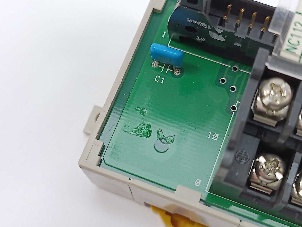 OMRON XW2B-20J6-1B DIN Rail Terminal Block