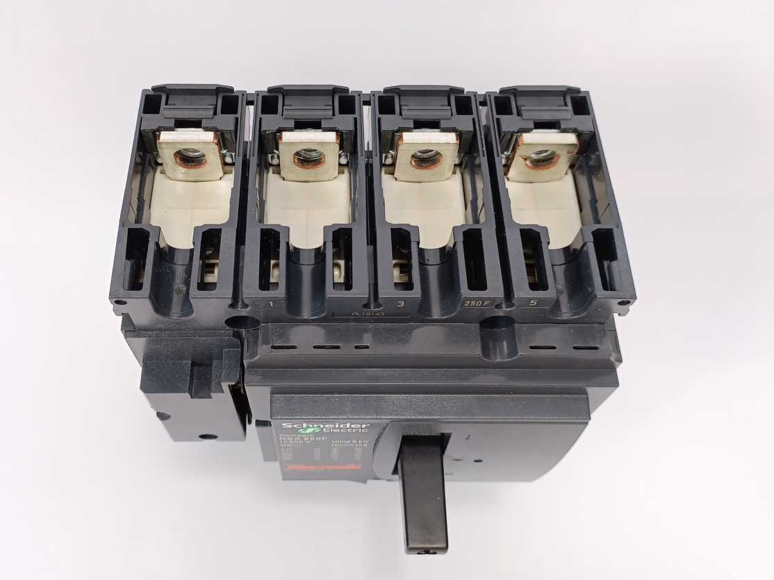 Schneider Electric LV431408 ComPact NSX250F 4-Pole MCCB Frame