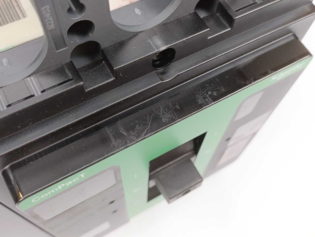 Schneider Electric C40N42D400 Circuit Breaker ComPacT NSX400N, 50kA at 415VAC