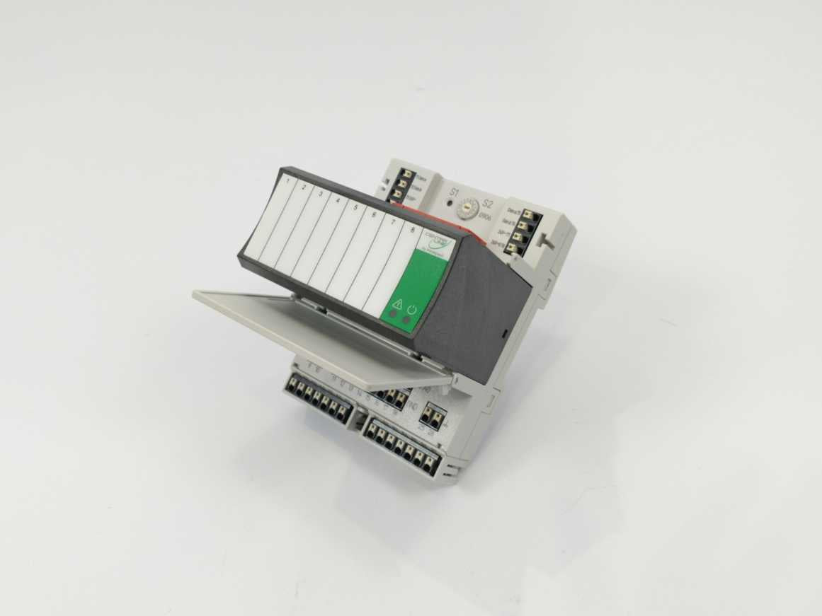 Centra Line / Honeywell CLIOL821A (XFL821A8) Analog Input Module & XS821-22