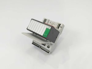 Centra Line / Honeywell CLIOL821A (XFL821A8) Analog Input Module & XS821-22