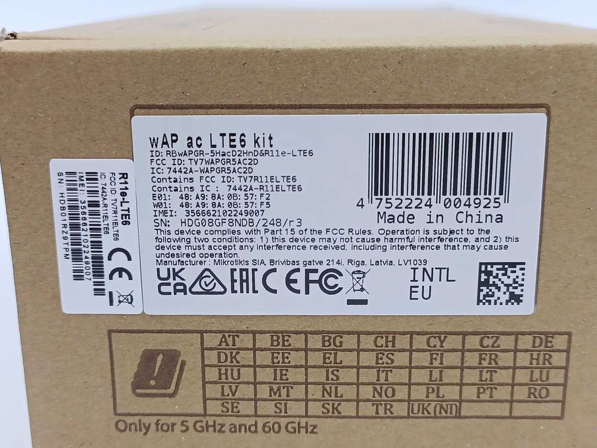 MikroTik RBwAPGR-5HacD2HnD&R11e-LTE6 wAP AC LTE6 kit