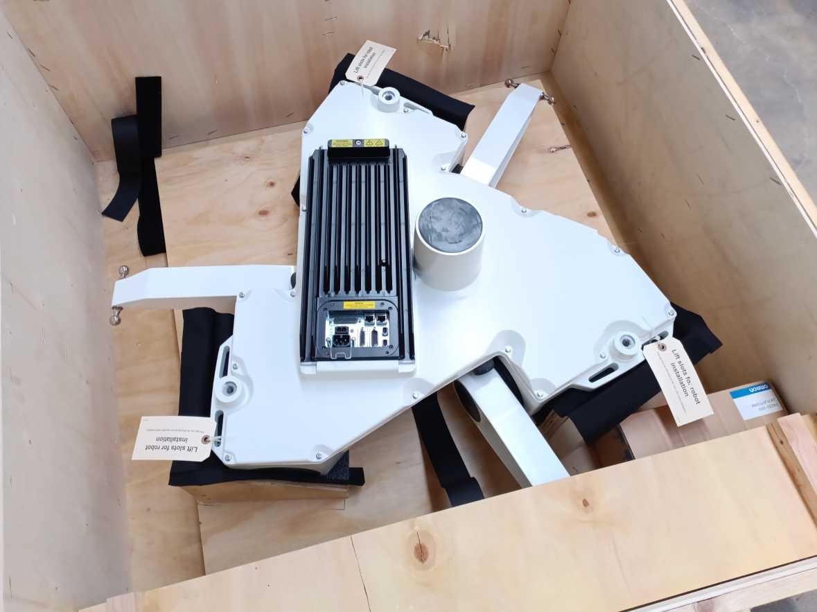 OMRON 17201-45604 Hornet 565 Parallel Robot, Robot ID: 751-500122