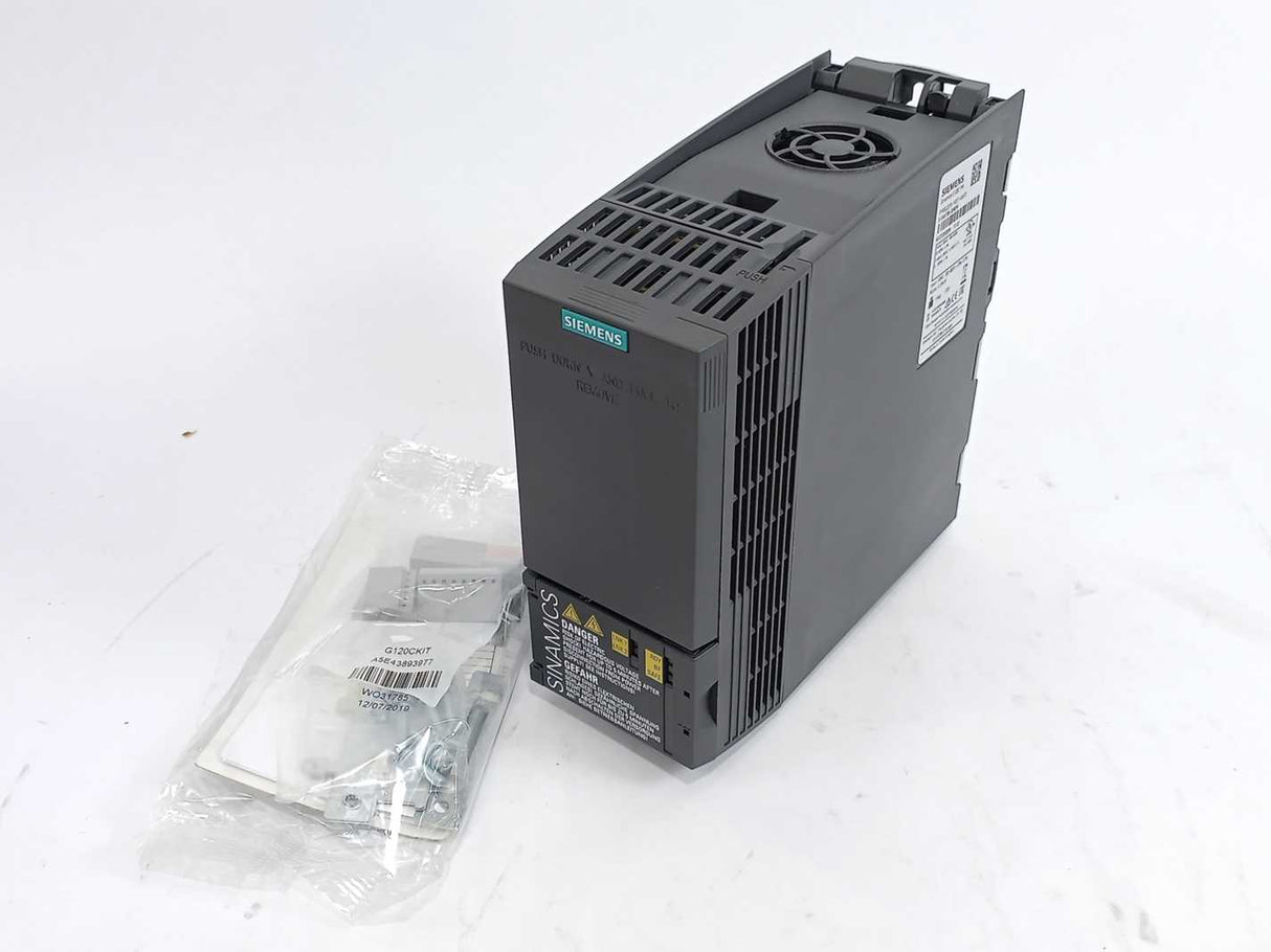 Siemens 6SL3210-1KE11-8AF2 Sinamics G120C PN 0.55kW Frequency Converter
