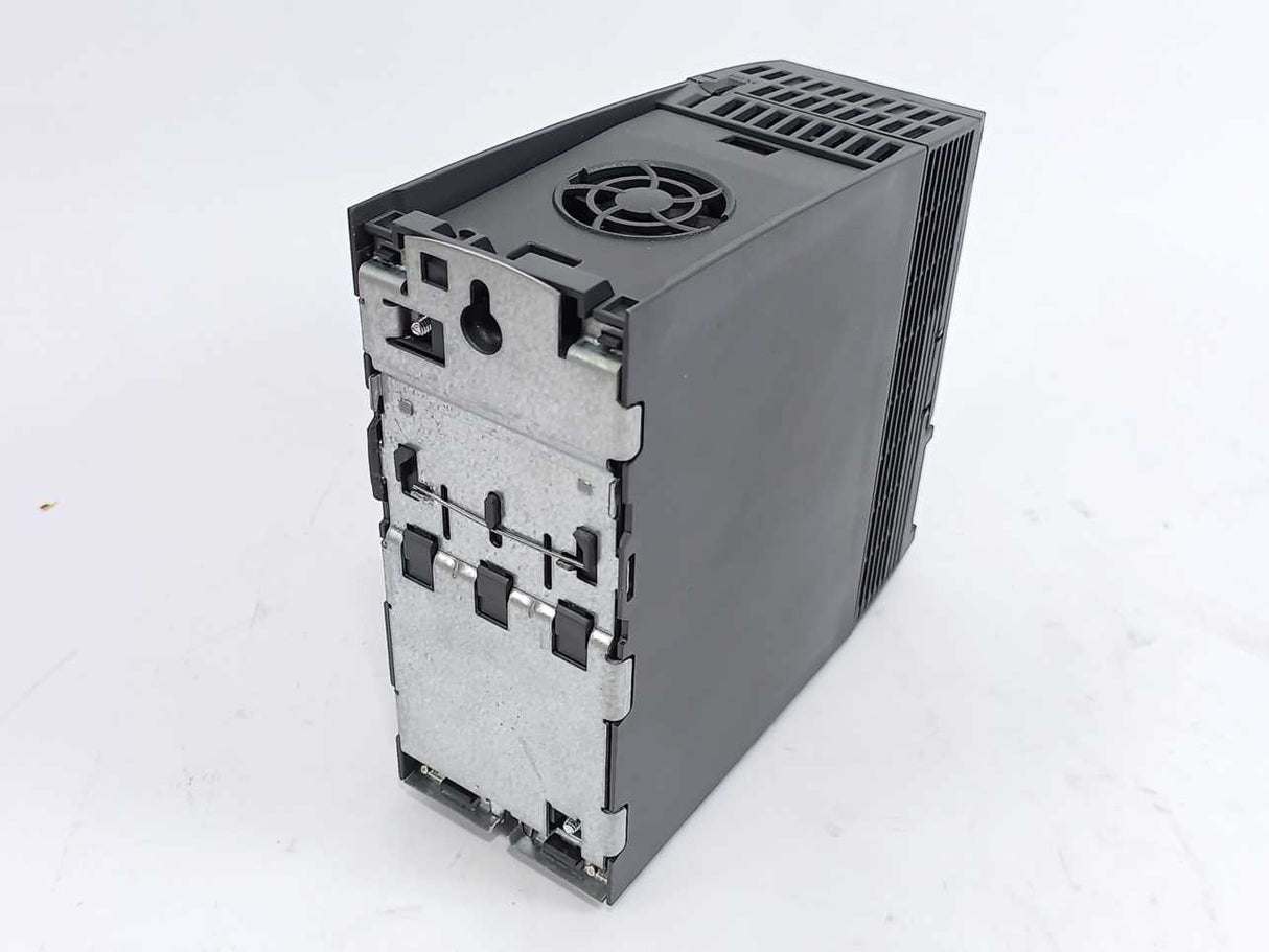 Siemens 6SL3210-1KE11-8AF2 Sinamics G120C PN 0.55kW Frequency Converter