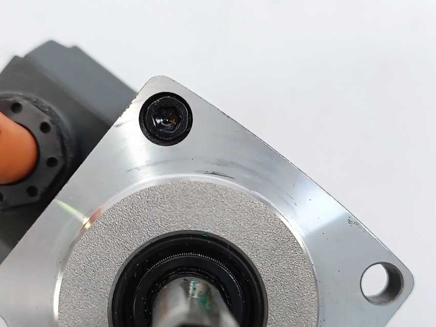 Siemens 1FL6022-2AF21-1AA1 AC Servo Motor 0.05kW