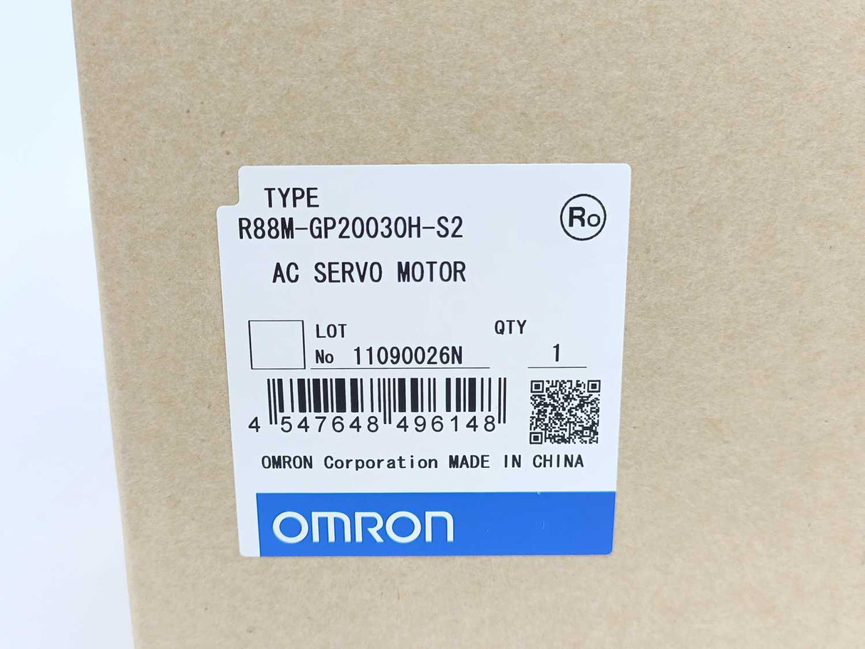 OMRON R88M-GP20030H-S2 AC Servo Motor