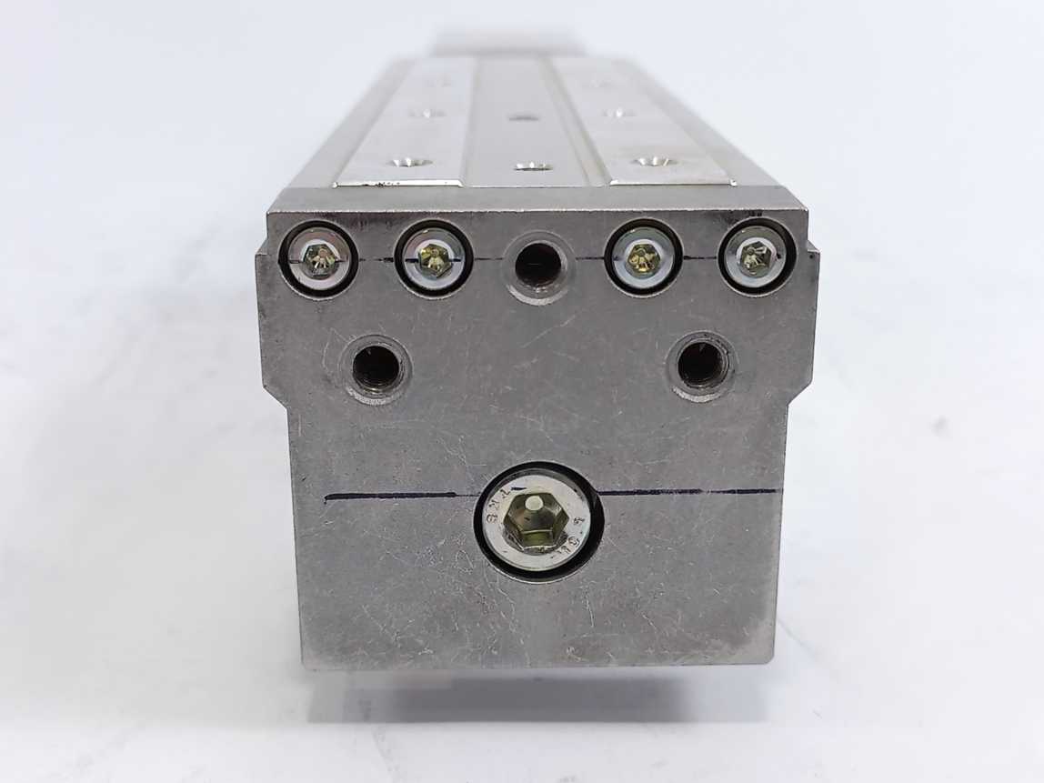 IAI Corporation RCP3-TA6C-I-42P-6-100-P1-S-B Electric Linear Actuator