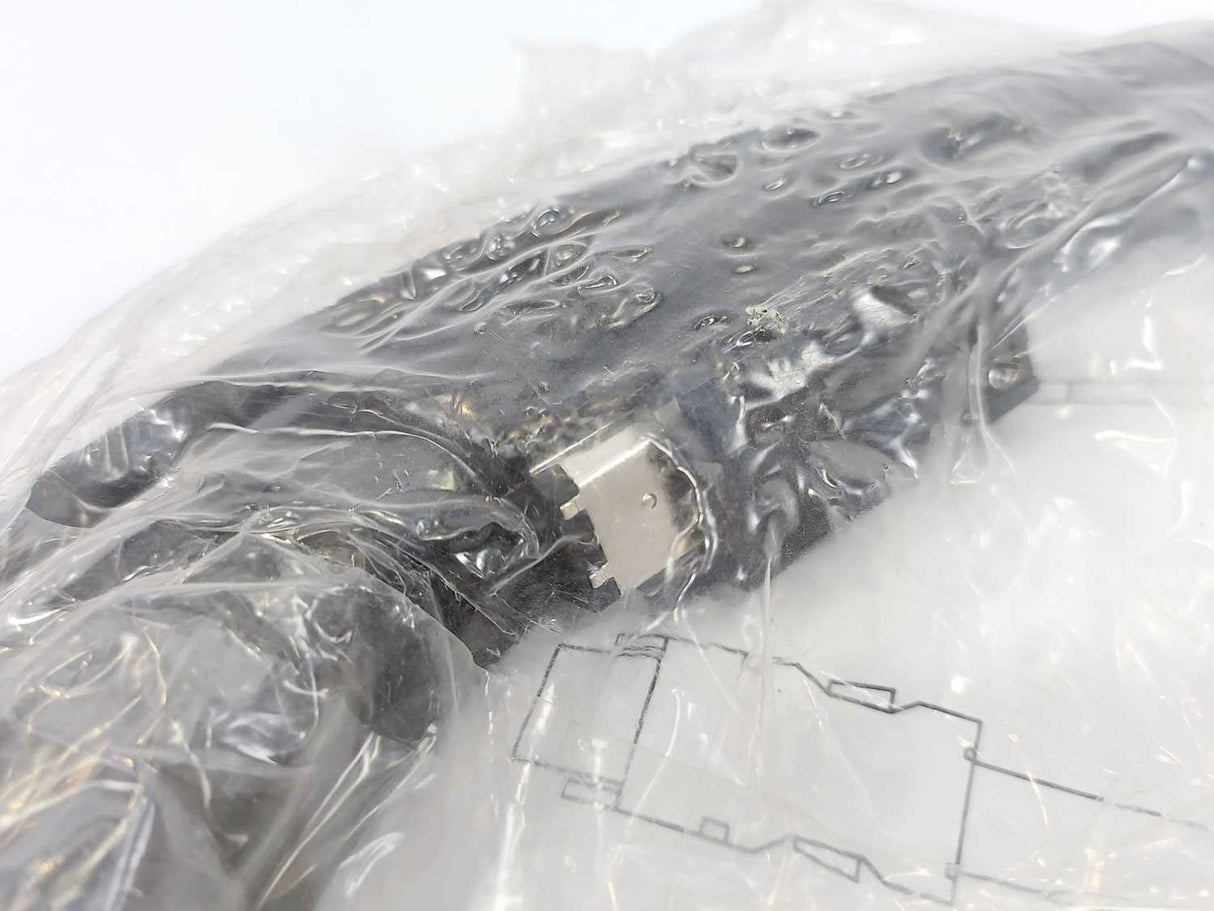 OMRON R88A-CR1A010CF-E S1 Series Servo Encoder Cable Length: 10m