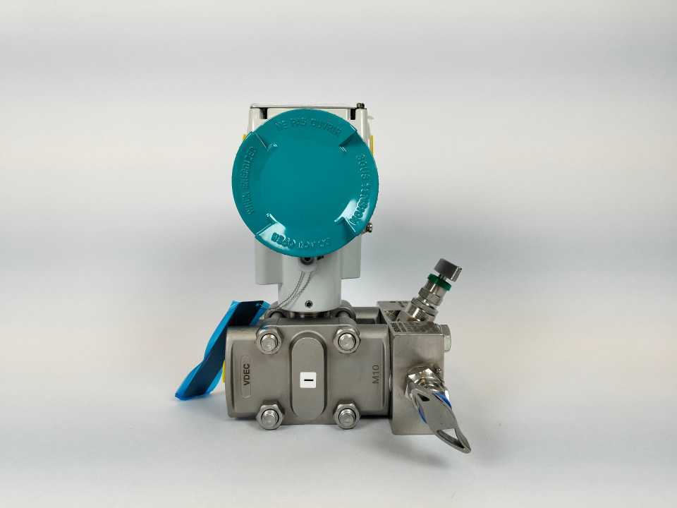 Siemens 7MF03401BM015BF1-Z SITRANS P320 Pressure Transmitter