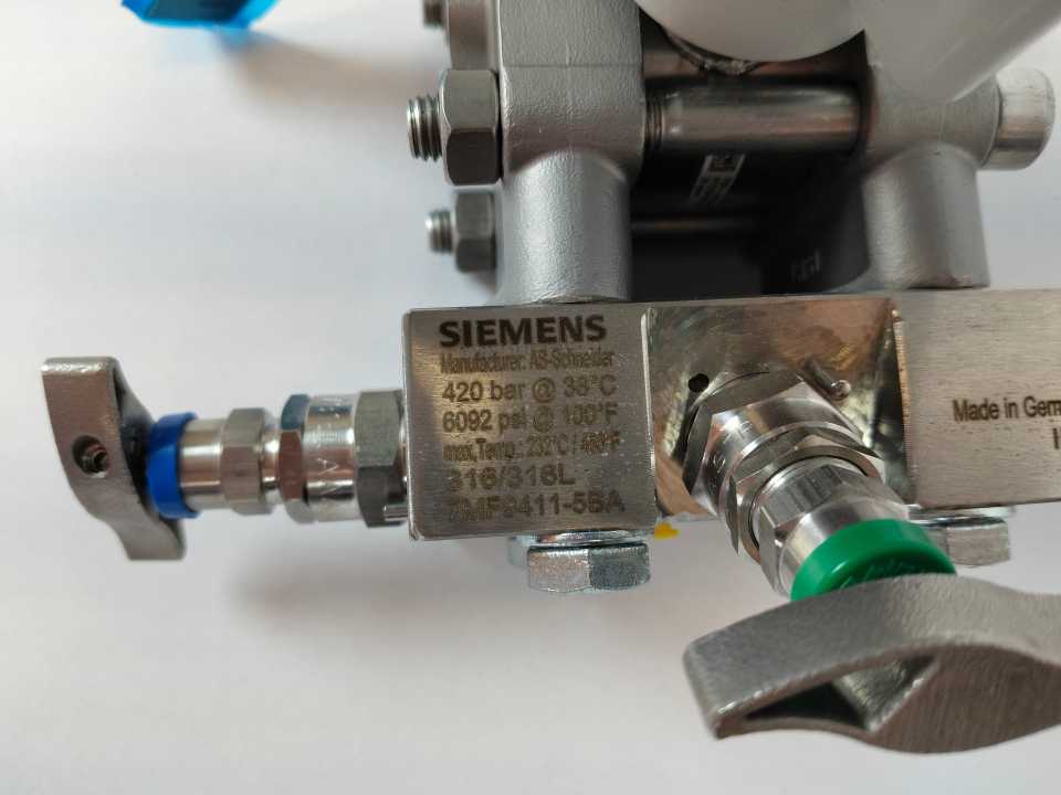 Siemens 7MF03401BM015BF1-Z SITRANS P320 Pressure Transmitter