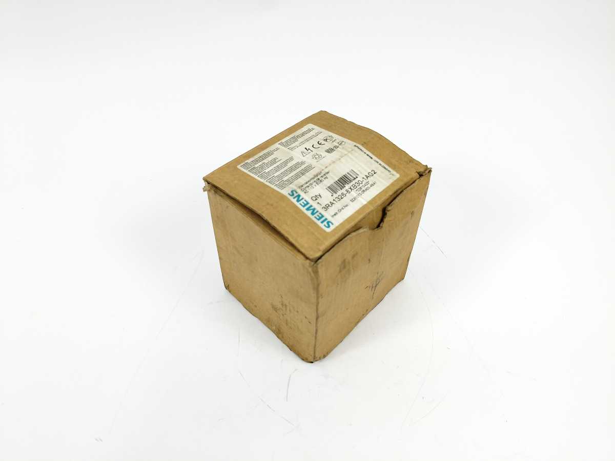 Siemens 3RA1326-8XB30-1AG2 SIRIUS Modular Motor Starter, 24 V DC Control