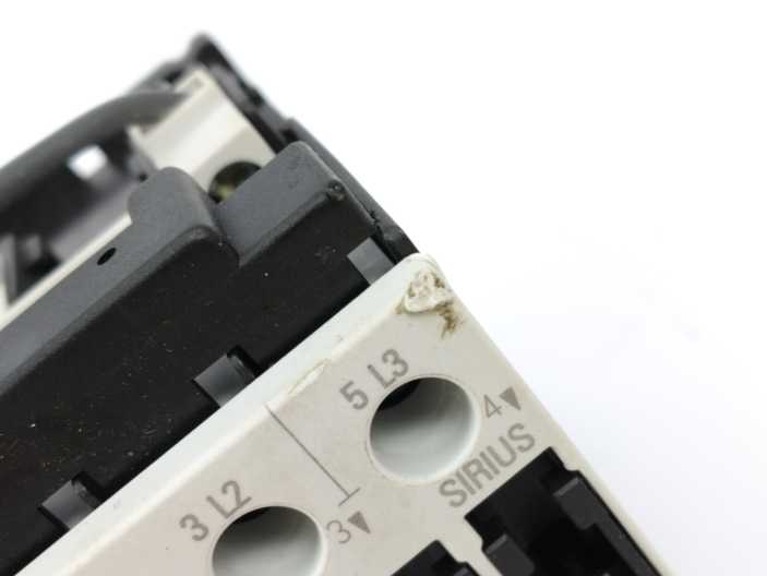 Siemens 3RA1326-8XB30-1AG2 SIRIUS Modular Motor Starter, 24 V DC Control