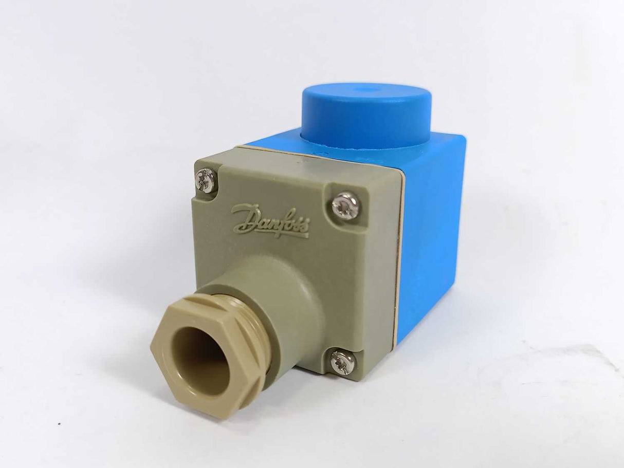 Danfoss 018F6702 240V 50Hz 10W Solenoid Coil Valve
