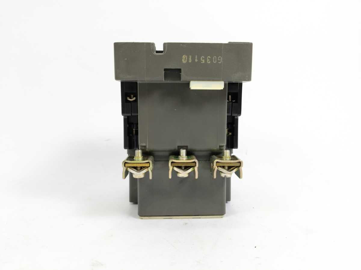 Siemens 3TB4617-0AF0 Contactor 3 Pole Breaking 600V AC