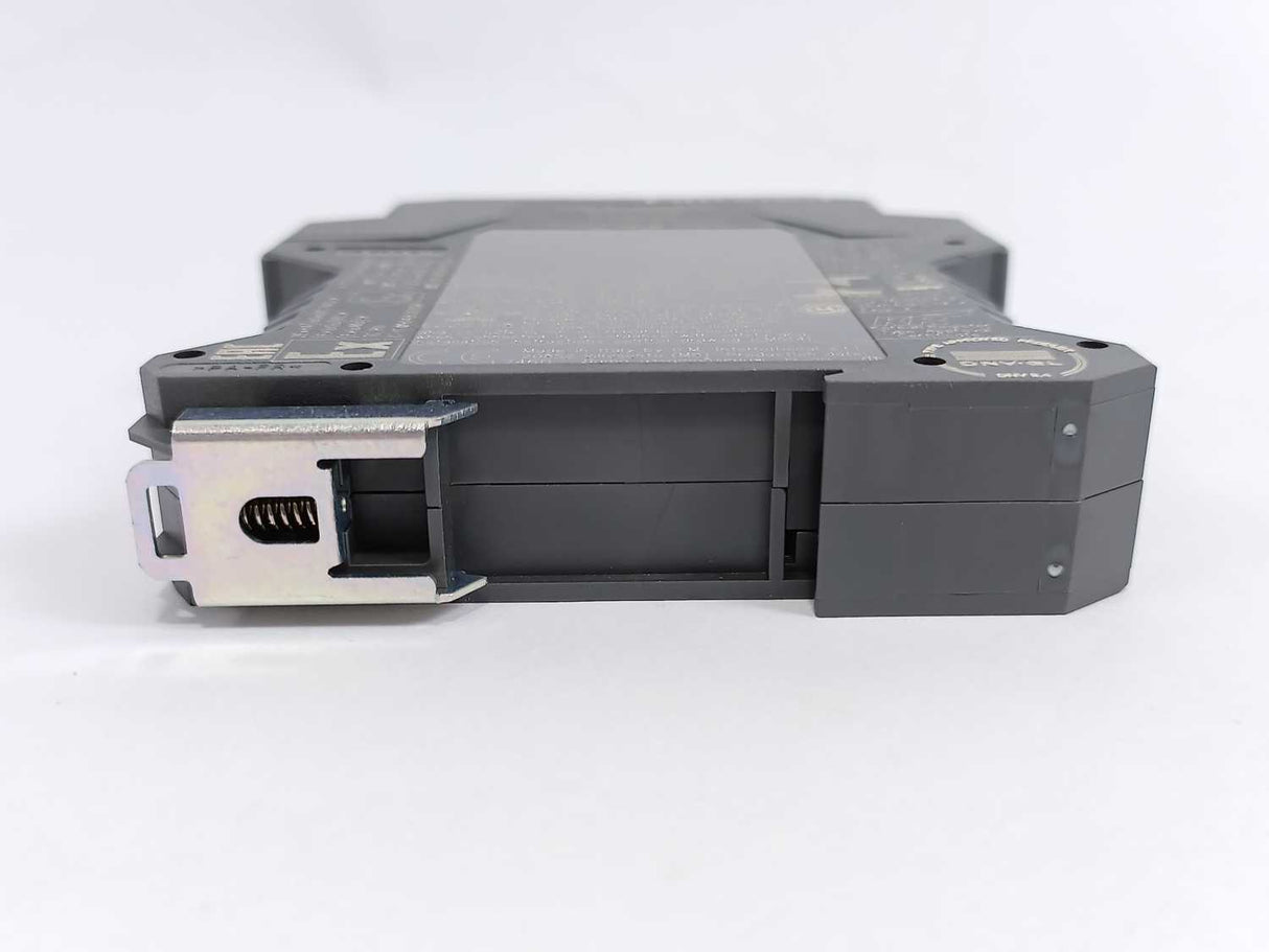 GM International D1072S 1 Channel Temperature Converter