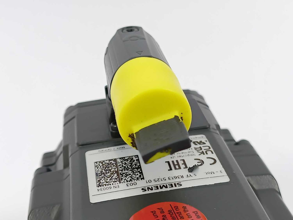 Siemens 1FK2104-4AF00-0SA0 SIMOTICS S-1FK2 HD Servo Motor M0=1.27 Nm; PN= 0.4 kW