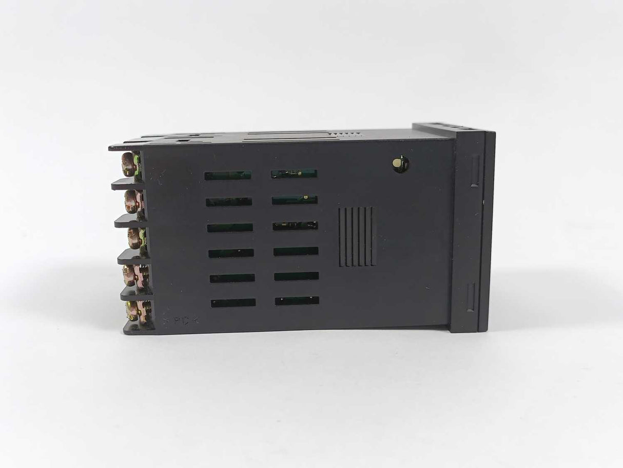 OMRON E5CN-C2MTC-500 Temperature Controller
