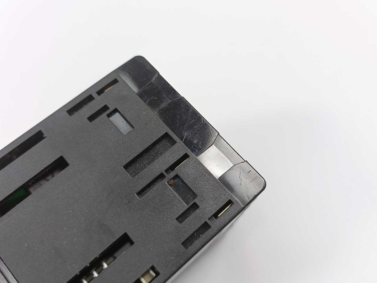 OMRON E5CN-C2MTC-500 Temperature Controller