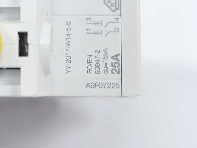 Schneider Electric A9F07225 Miniature Circuit Breaker Batch 6 Pcs.