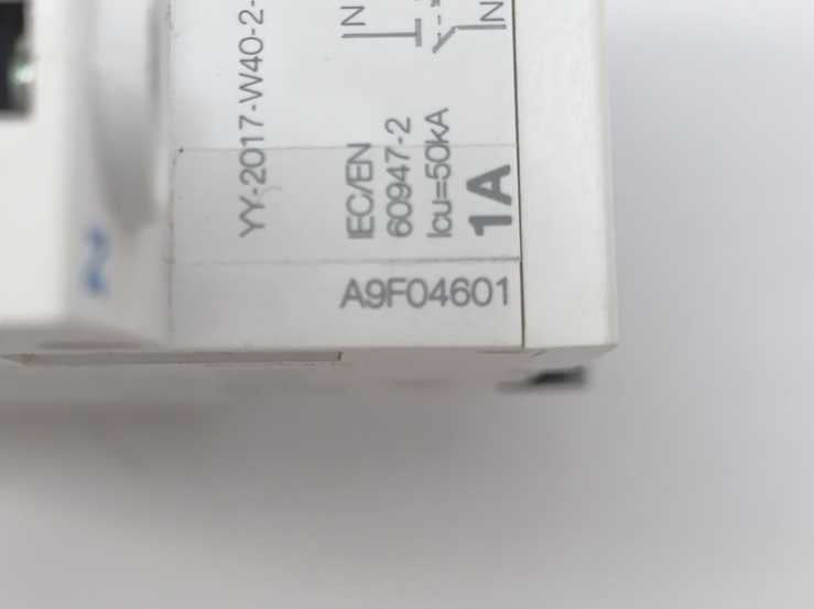 Schneider Electric A9F04601 Miniature Circuit Breaker 5pcs.