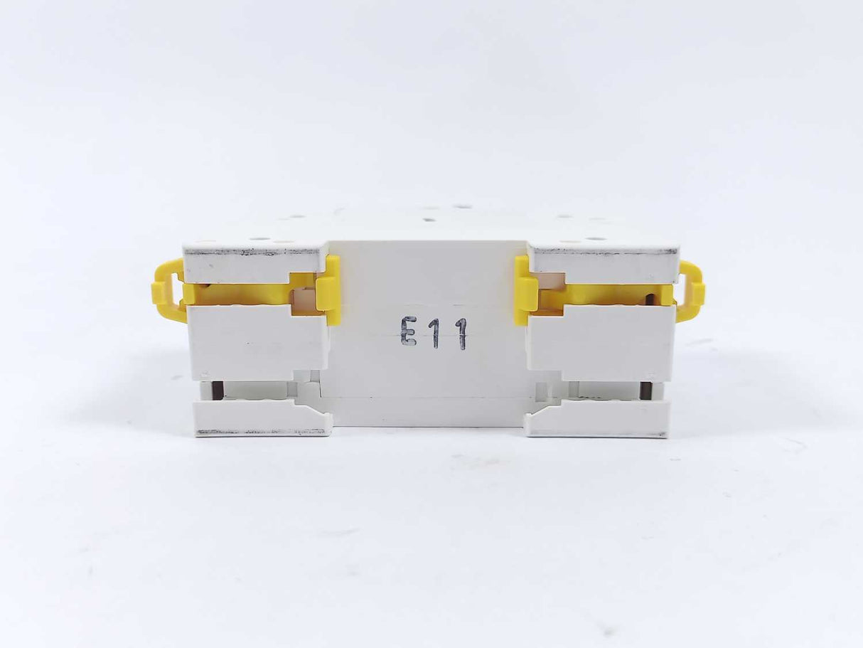 Schneider Electric A9D37210 Earth Leakage Circuit Breaker Batch 4. Pcs.