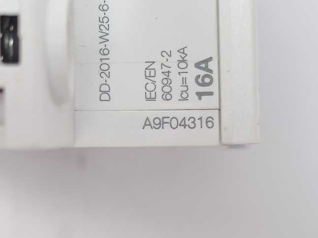 Schneider Electric A9F04316 Cicuit Breaker, iC60N C 16A Batch 4 Pcs.