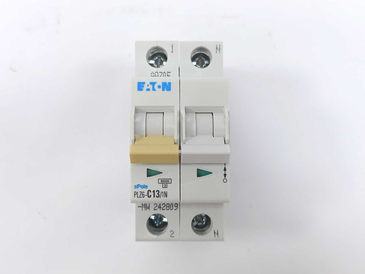 Eaton 242809 Over Current Switch PLZ6-C13/1N-MW Batch 5 Pcs.