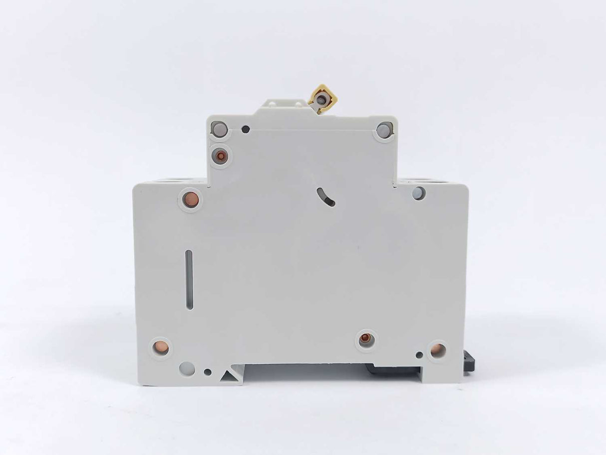 Eaton 242809 Over Current Switch PLZ6-C13/1N-MW Batch 5 Pcs.