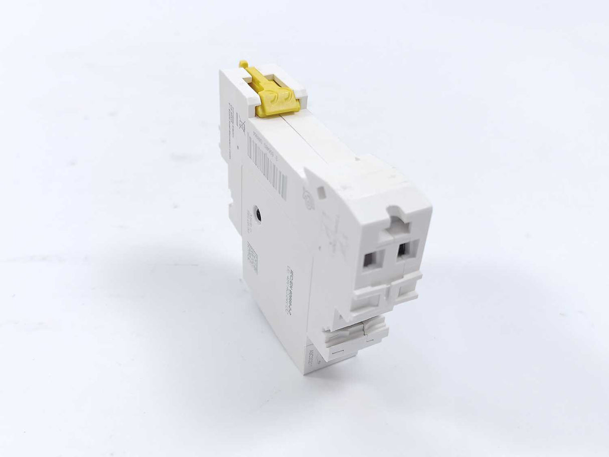 Schneider Electric A9C30211 Impulse Relay 1P 16AX 250V Batch 10pcs.