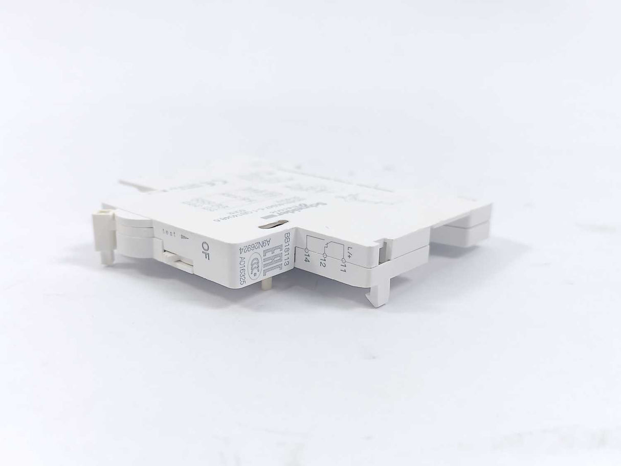 Schneider Electric A9A26924 OC Contact FOR iC60 iID 240-415VAC Batch 12pcs.