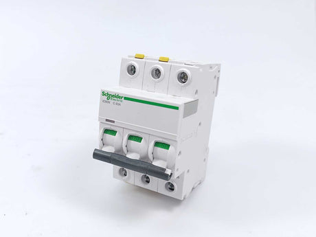 Schneider Electric A9F04363 Miniature Circuit Breaker Batch 4pcs.