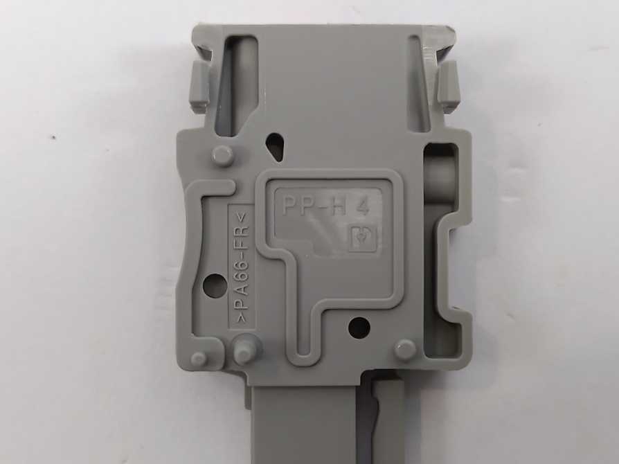 Phoenix Contact 3211965 PP-H 4/ 1-M - Plug