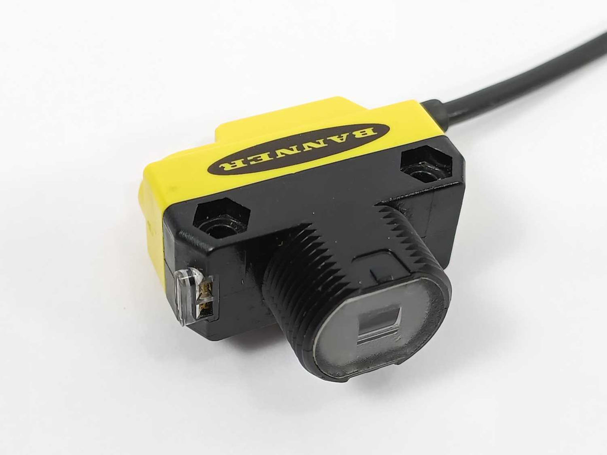 Banner Engineering QS186LE212 All Purpose Photoelectric Sensor