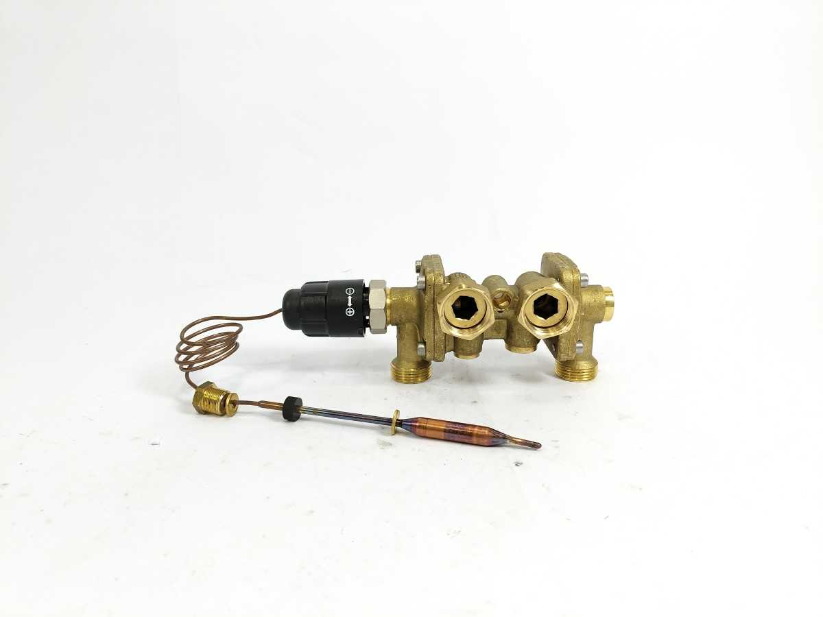 Danfoss IHPT+XB 06H-1-26 Temperature Controller and Heat Exchanger