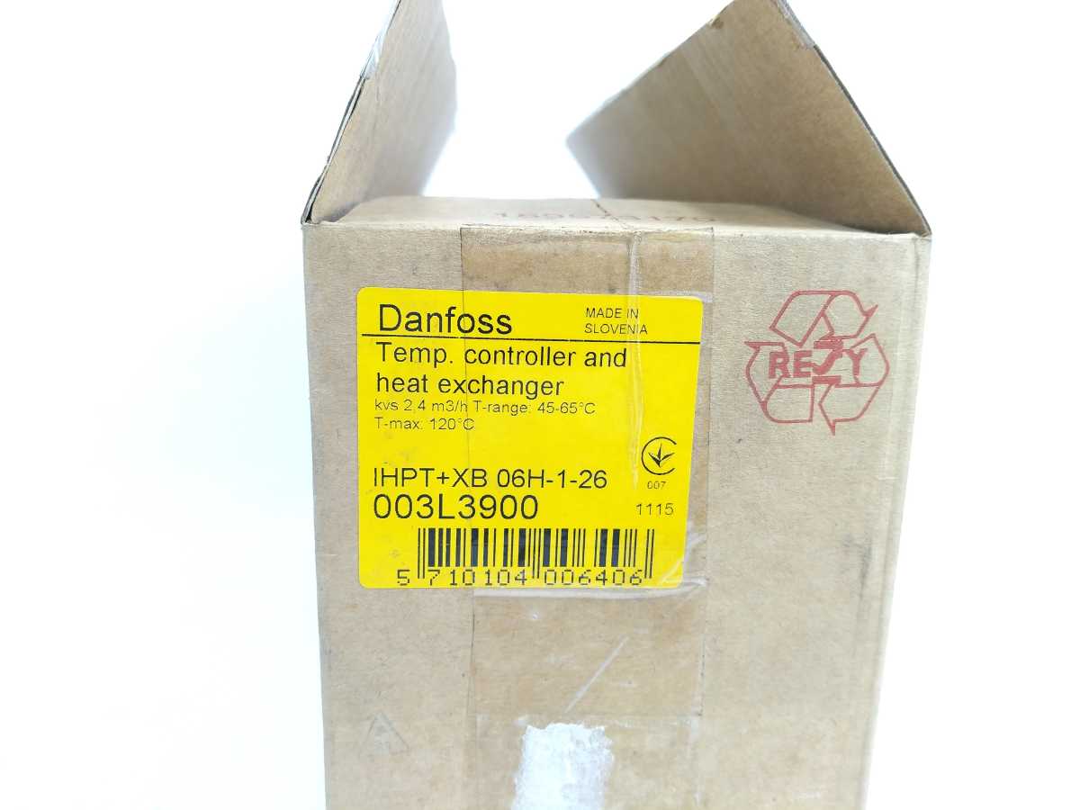 Danfoss IHPT+XB 06H-1-26 Temperature Controller and Heat Exchanger