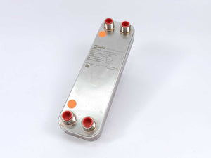 Danfoss 003L3903 IHPT+XB 06H-1-26 Temp. Controller and Heat Exchanger