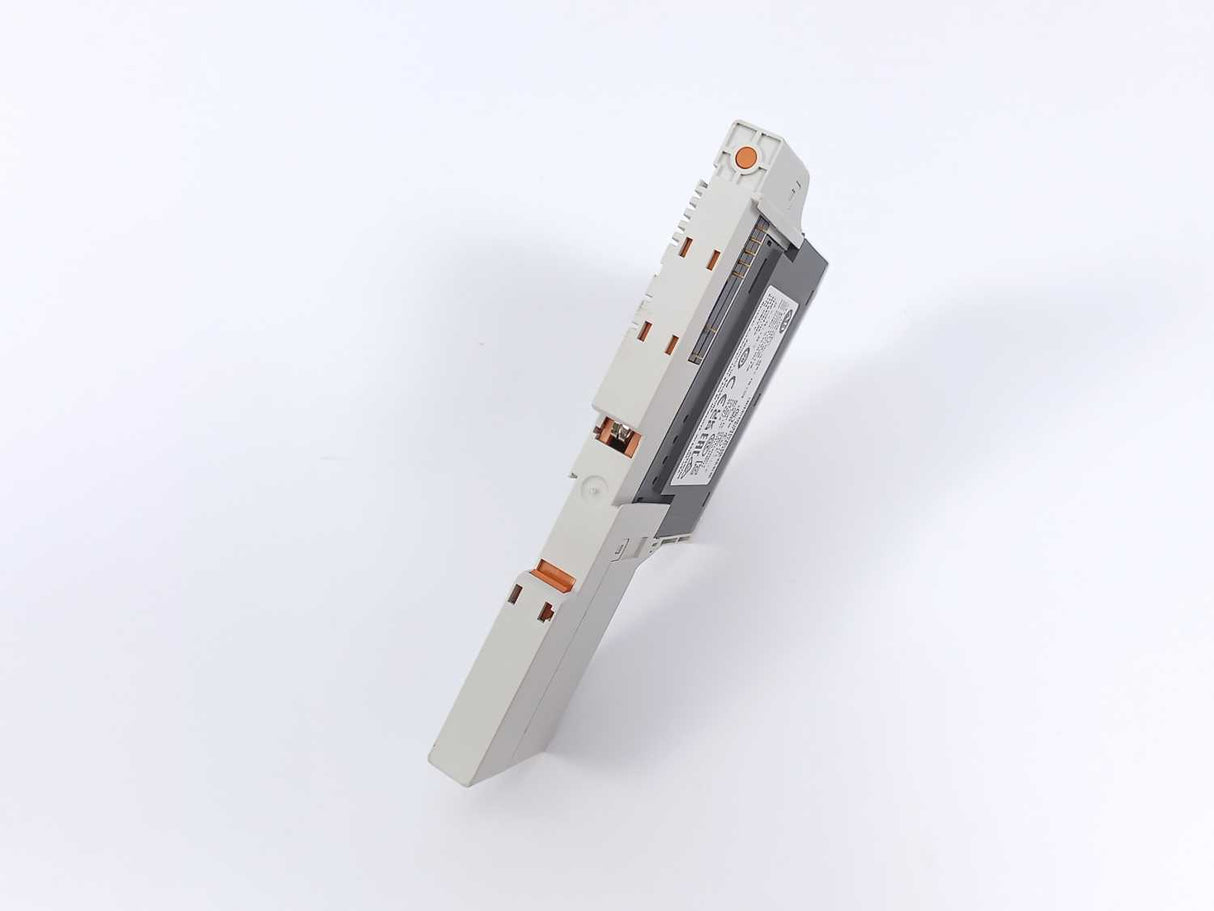 AB 1734-OE2V Ser. C, FW 3.008 POINT I/O 2 Point Analog Output Module w/ 1734-TOP
