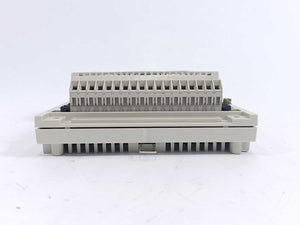 Schneider Electric 170ADI35000 TSX Momentum I/O Base, 24VDC-32PT IN