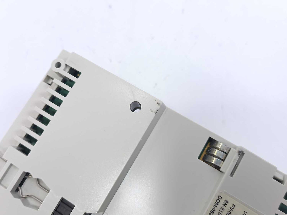 Schneider Electric 170ADI35000 TSX Momentum I/O Base, 24VDC-32PT IN