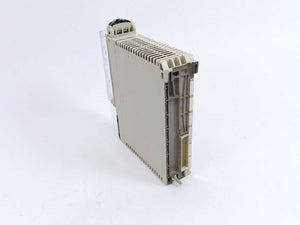 Schneider Automation TSXDSY08T2 Output Module 24VDC 0.5A w/ TSXBLY01