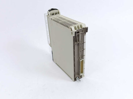 Schneider Automation TSXDSY08T2 Output Module 24VDC 0.5A w/ TSXBLY01